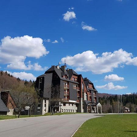 Centrum Promocji Lesnictwa W Mucznem Lutowiska Exterior foto