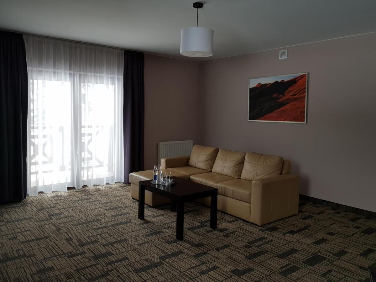 Centrum Promocji Lesnictwa W Mucznem Lutowiska Exterior foto